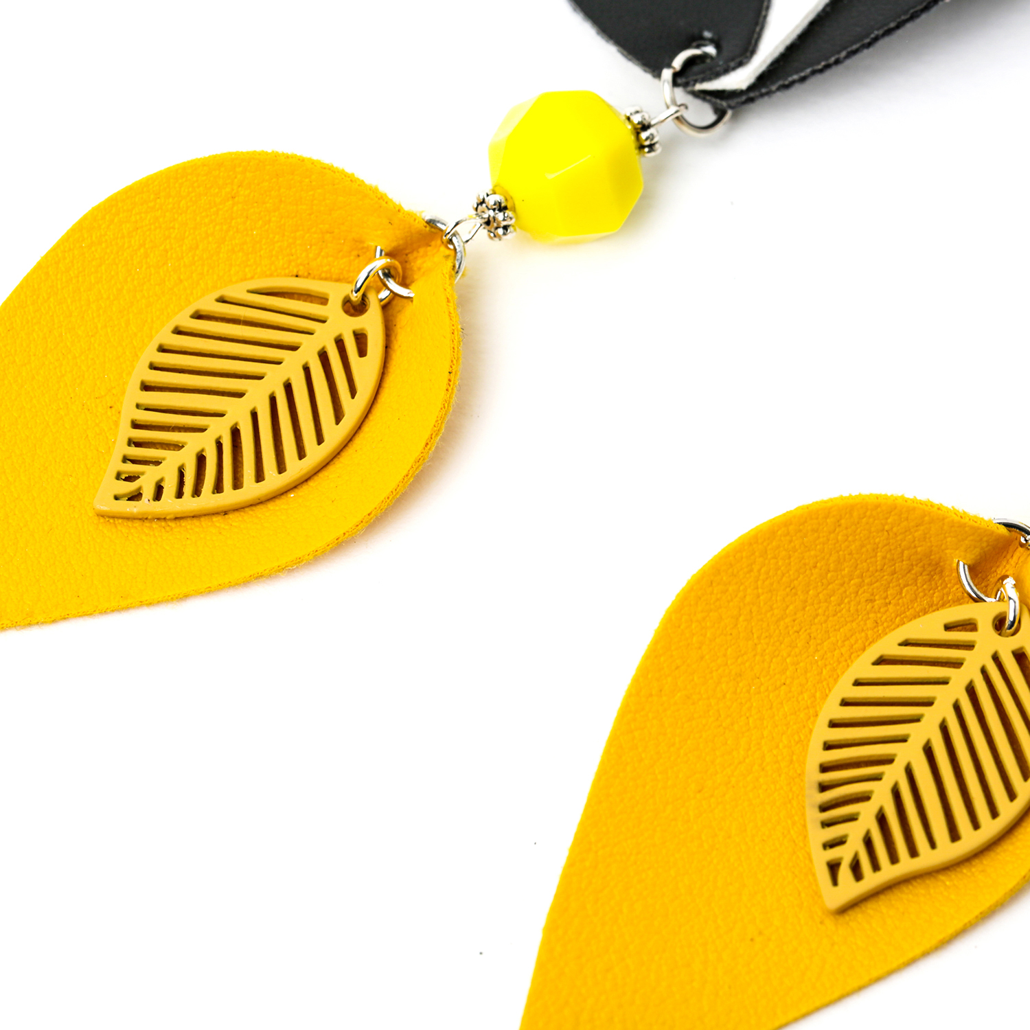 Boton De Oro image 3