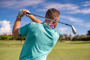 How To Take Up Golf On A Tight Budget