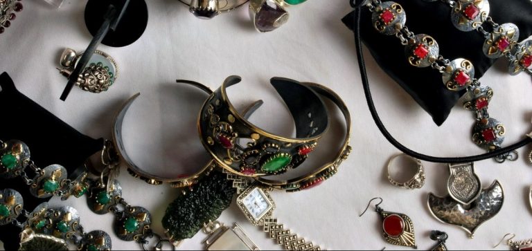 7 Great Accessories You Can Make By Yourself