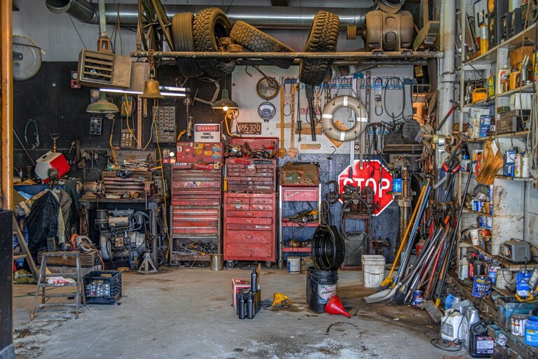 Garage Organization and Cleaning: 6 Helpful Ideas