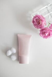 Rise Above the Competition: How a Skincare Maker Can Elevate Your Brand