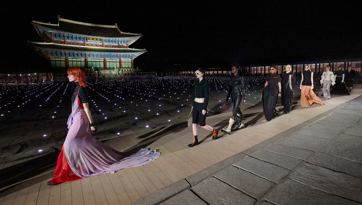 GUCCI Cruise 2024 Collection Debuted In Tokyo