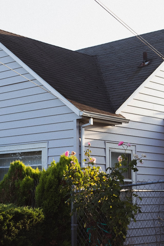 Replacing Your Old Roof Will Prevent Major Disaster - Here’s Why