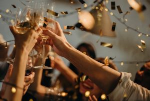 Top Tips to Help You Organize an Elegant Party 