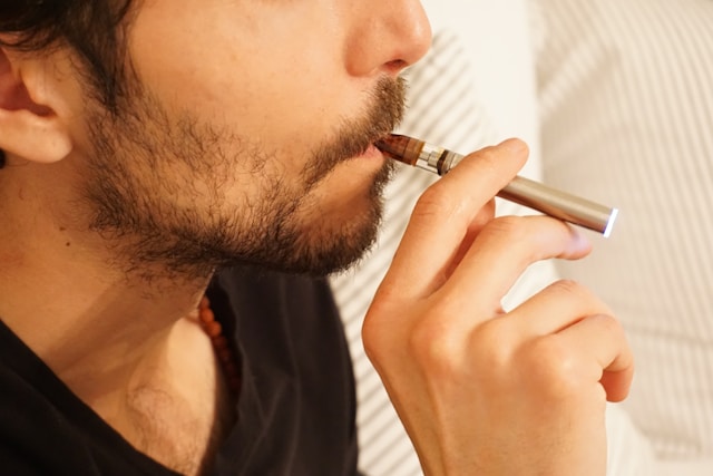 Cautions to Take When Traveling With Your Vape Pen