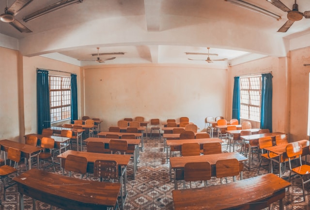 Durable and Safe: Finding Reliable Furniture Suppliers for School Settings