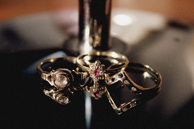 Unveiling the Sparkle: Your Ultimate Guide to Navigating the Jewelry Market