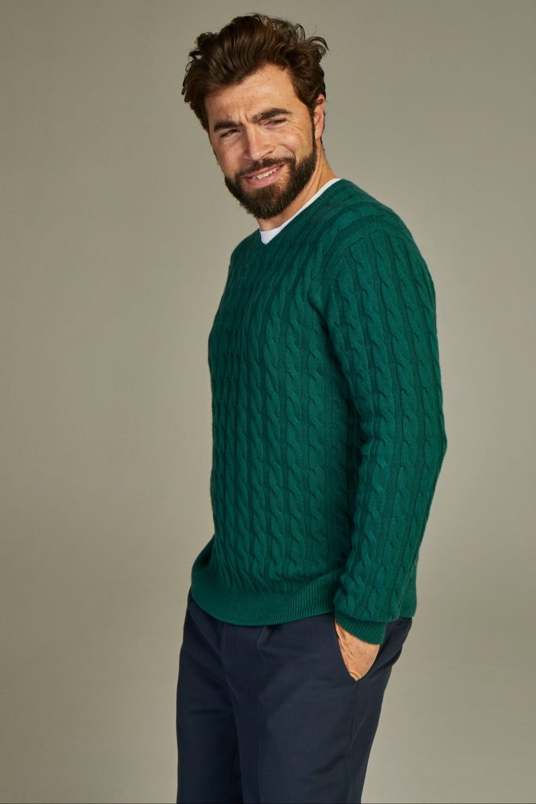 Cable cashmere sweater Solid Emerald
