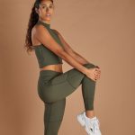 Women's Vital Leggings - Olive image 2