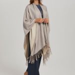 Woven cashmere Cape Beige/Grey image 8