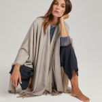 Woven cashmere Cape Beige/Grey image 5