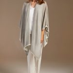 Cape Knitted Spray Perla image 1