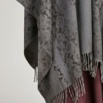 Woven cashmere Cape Araldica Brown image 2