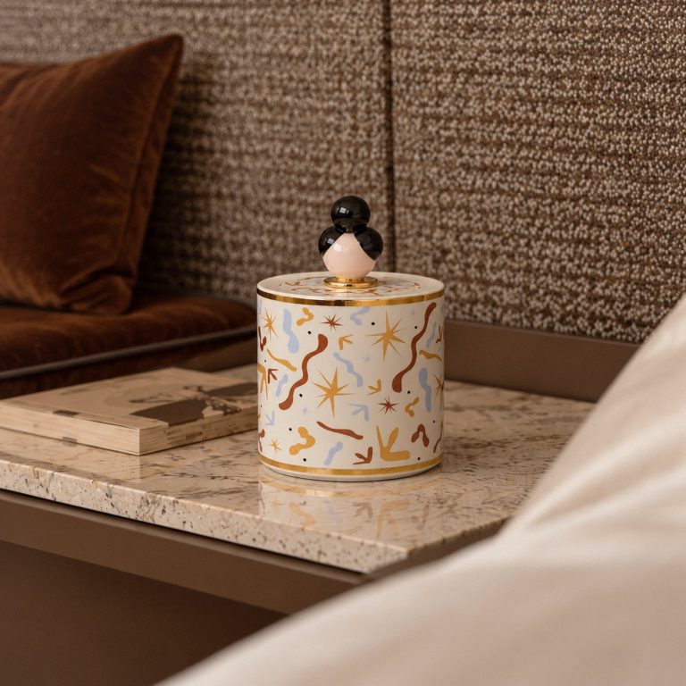 Guapa Candle Signature Pop