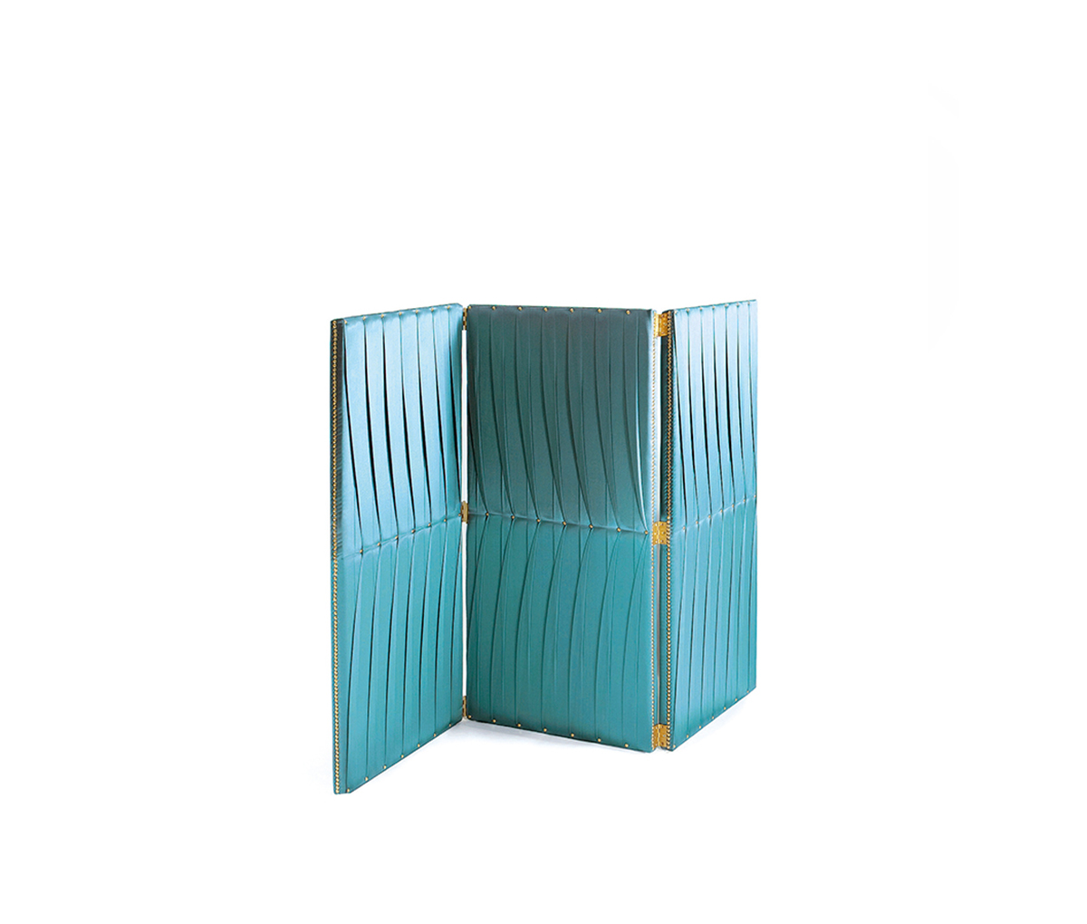 Hide & Seek 3 Panels Folding Screen